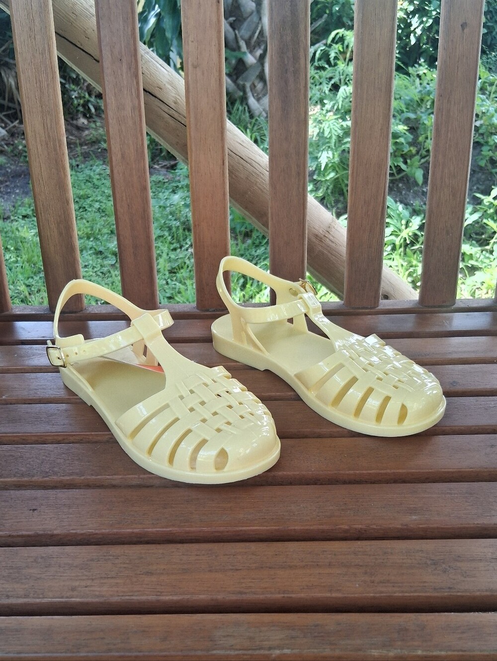 Girls Yellow Jelly T-Strap Sandals